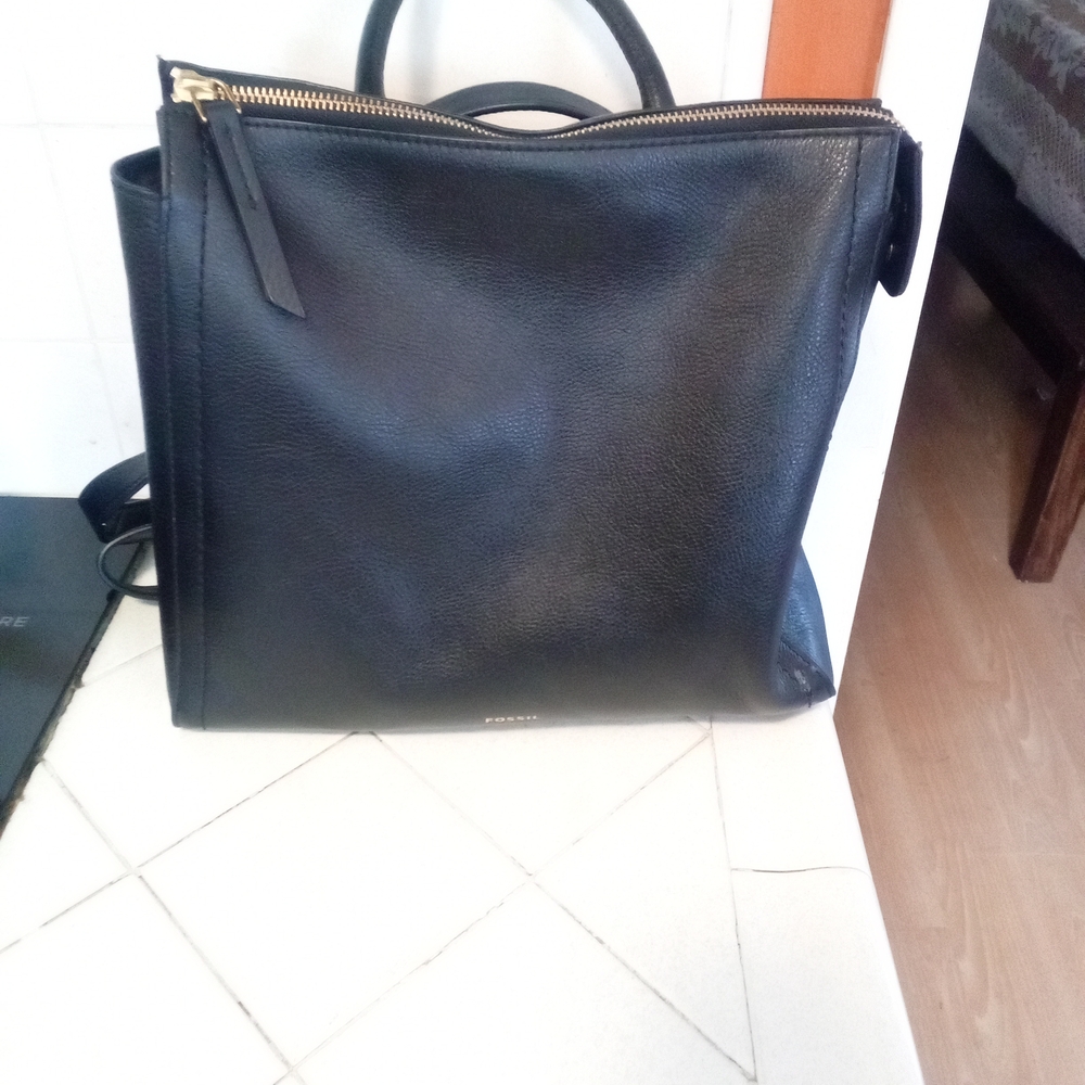 Fossil Black Leather Womens